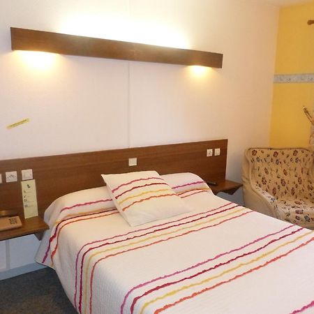 Hotel Du Donjon Champlitte-et-le-Prélot Εξωτερικό φωτογραφία
