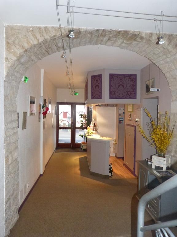 Hotel Du Donjon Champlitte-et-le-Prélot Εξωτερικό φωτογραφία