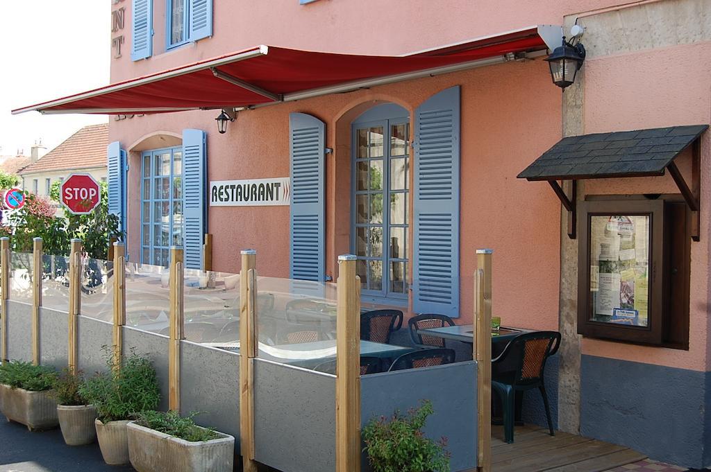 Hotel Du Donjon Champlitte-et-le-Prélot Εξωτερικό φωτογραφία